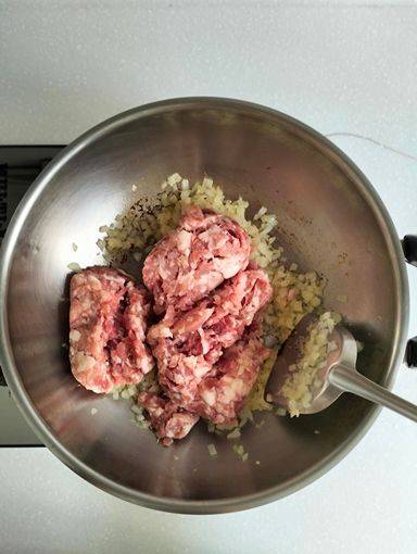 Stir fry with minced pork in